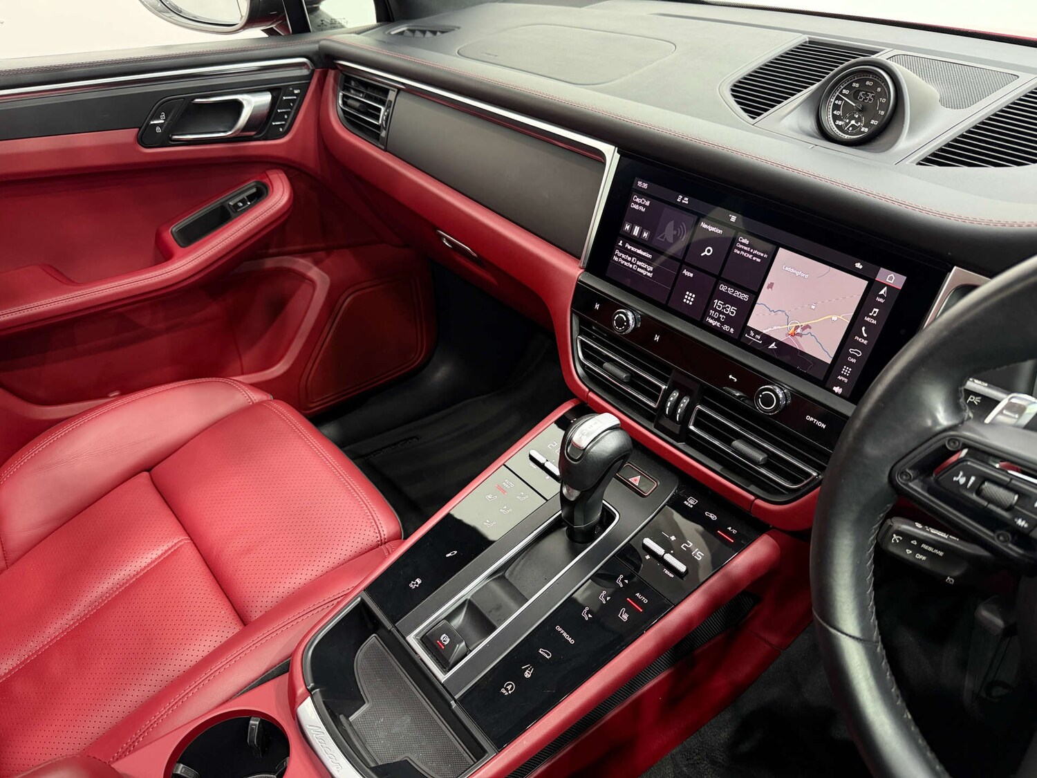 Used Porsche Macan 2022 for sale - 76720470: Photo 45