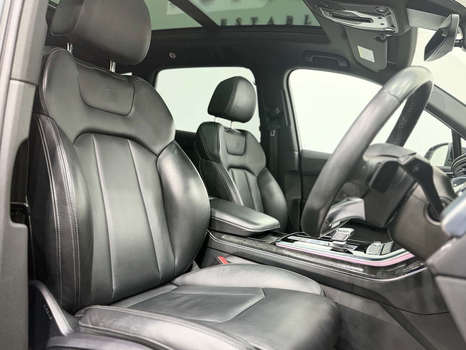 Used Audi Q7 2020 for sale - 77833882: Photo 19