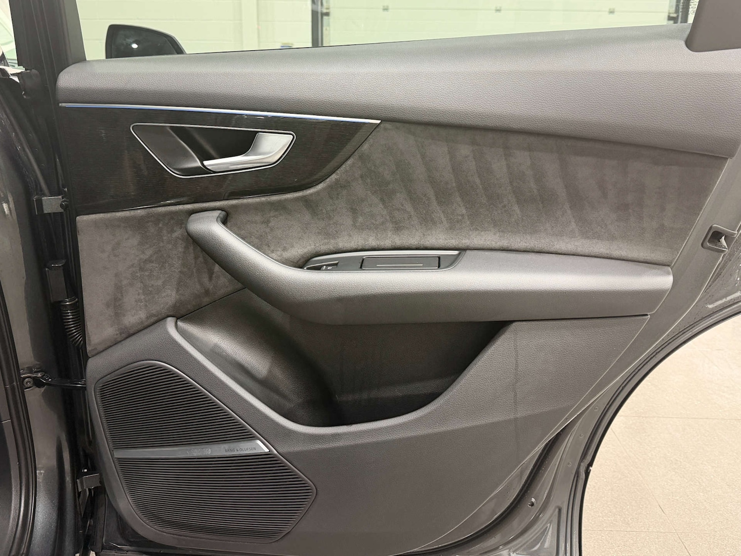 Used Audi Q7 2020 for sale - 77833882: Photo 42