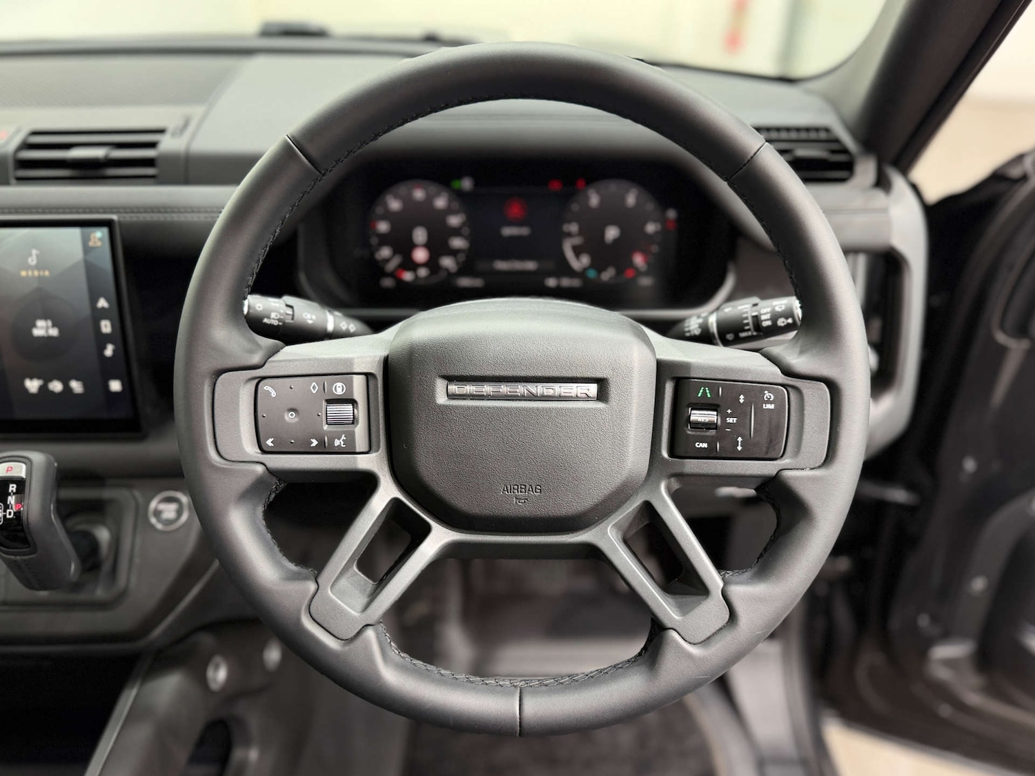 Used Land Rover Defender 2025 for sale - 77778187: Photo 14