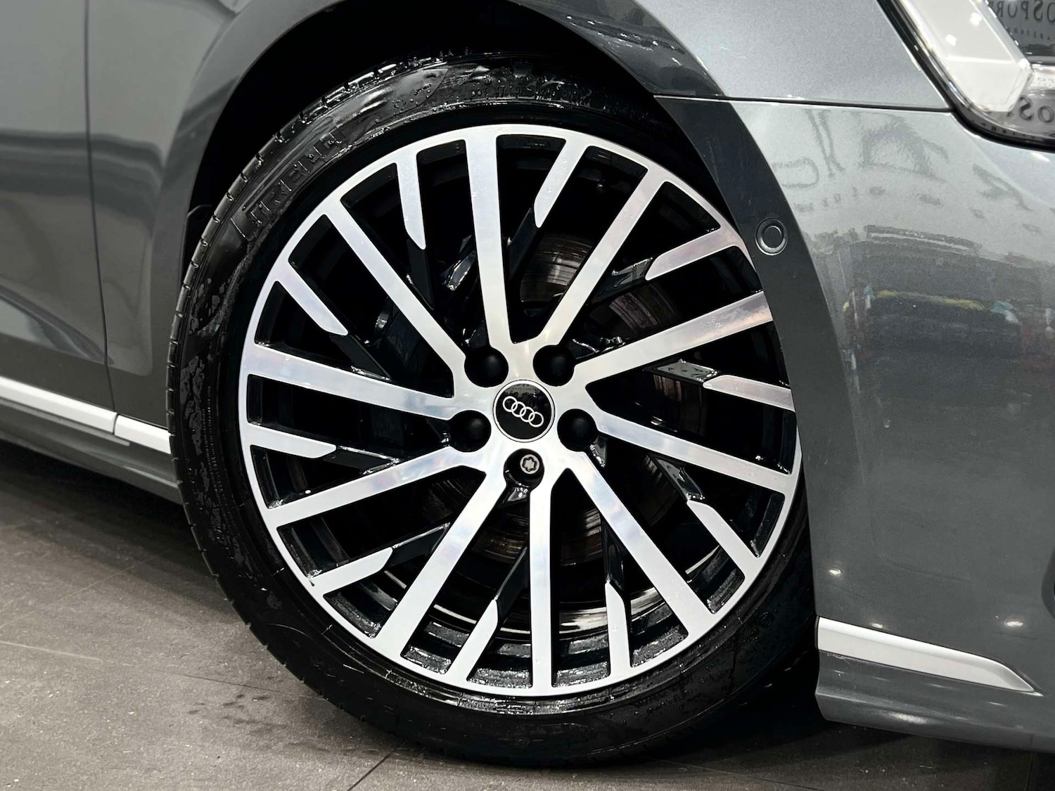 Used Audi A8 2022 for sale - 76600817: Photo 12