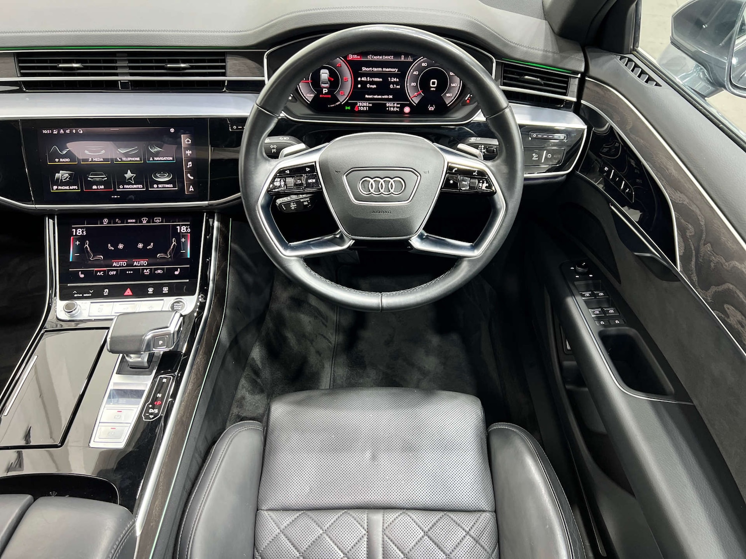 Used Audi A8 2022 for sale - 76600817: Photo 21