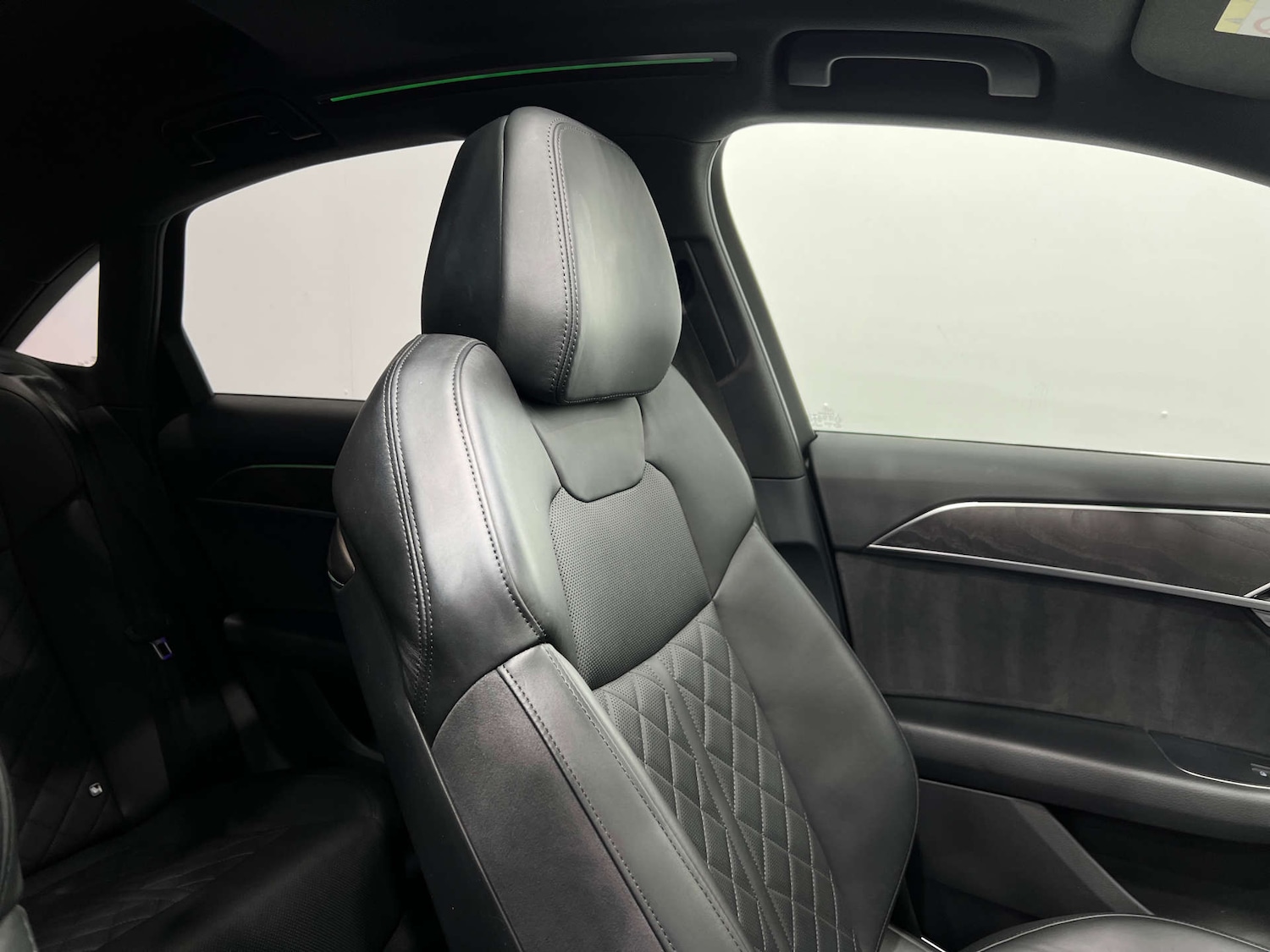 Used Audi A8 2022 for sale - 76600817: Photo 38