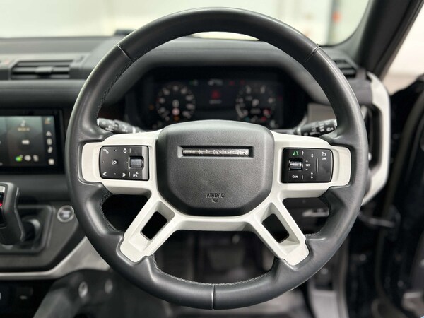 Used Land Rover Defender 2023 for sale - 76068148: Photo 17