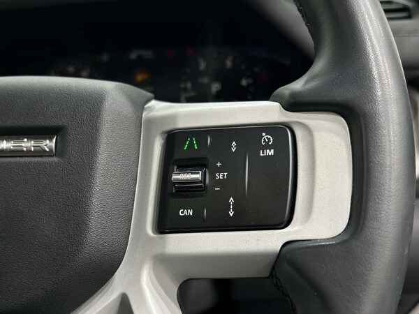 Used Land Rover Defender 2023 for sale - 76068148: Photo 18