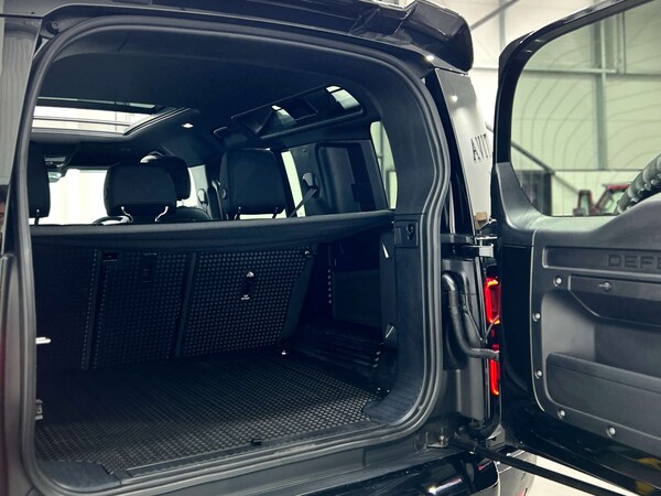 Used Land Rover Defender 2023 for sale - 76068148: Photo 28