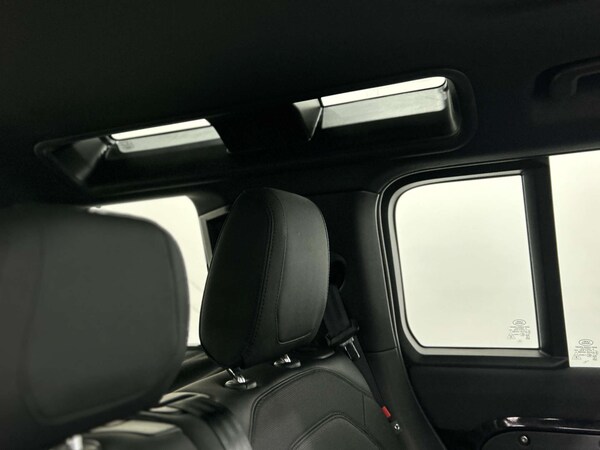 Used Land Rover Defender 2023 for sale - 76068148: Photo 39