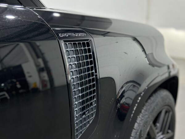 Used Land Rover Defender 2023 for sale - 76068148: Photo 42