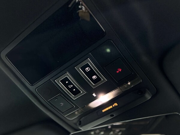 Used Land Rover Defender 2023 for sale - 76068148: Photo 44