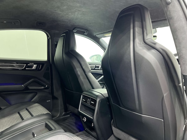 Used Porsche Cayenne 2019 for sale - 74870874: Photo 19