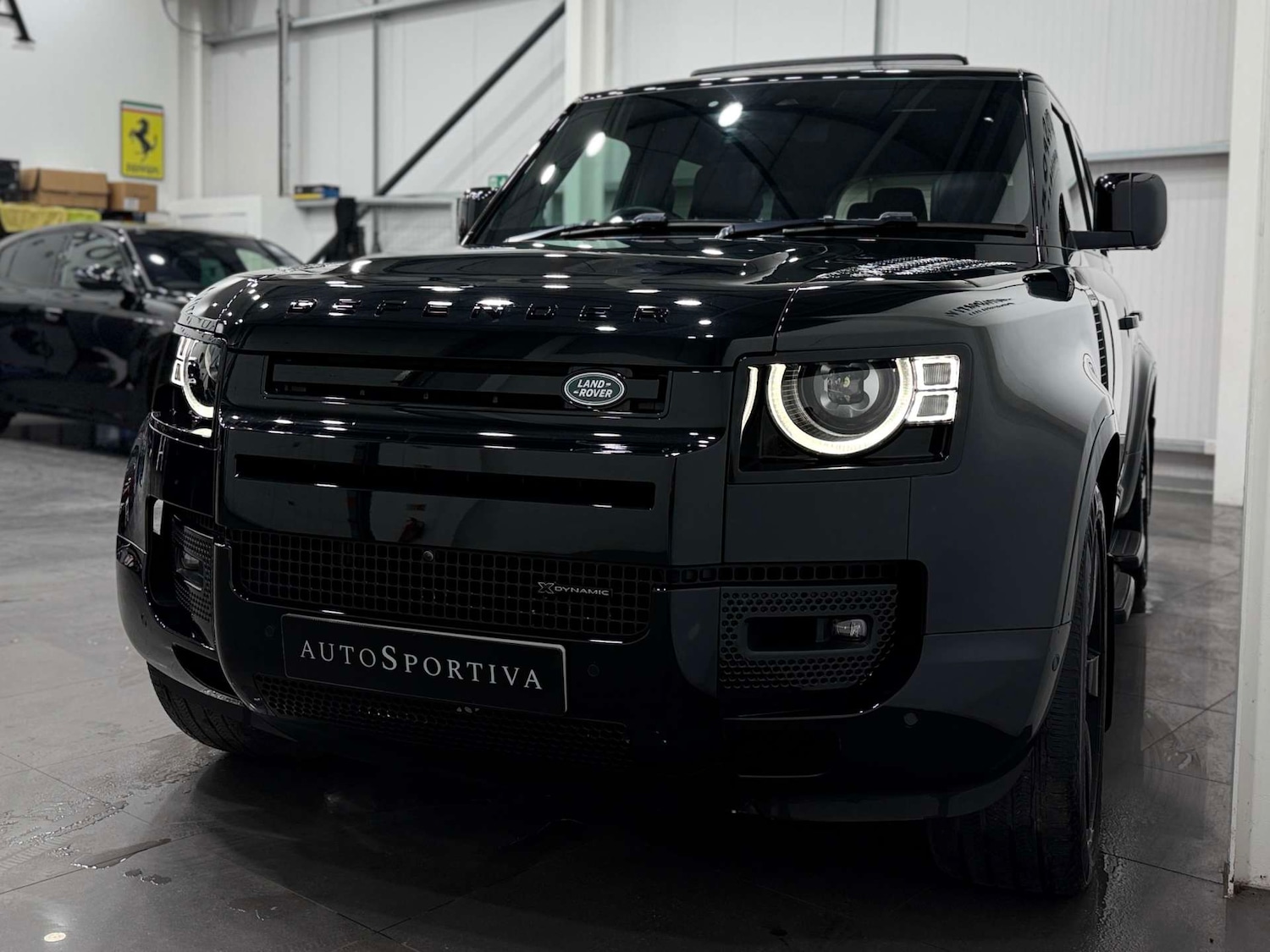 Used Land Rover Defender 2023 for sale - 77920641: Photo 12