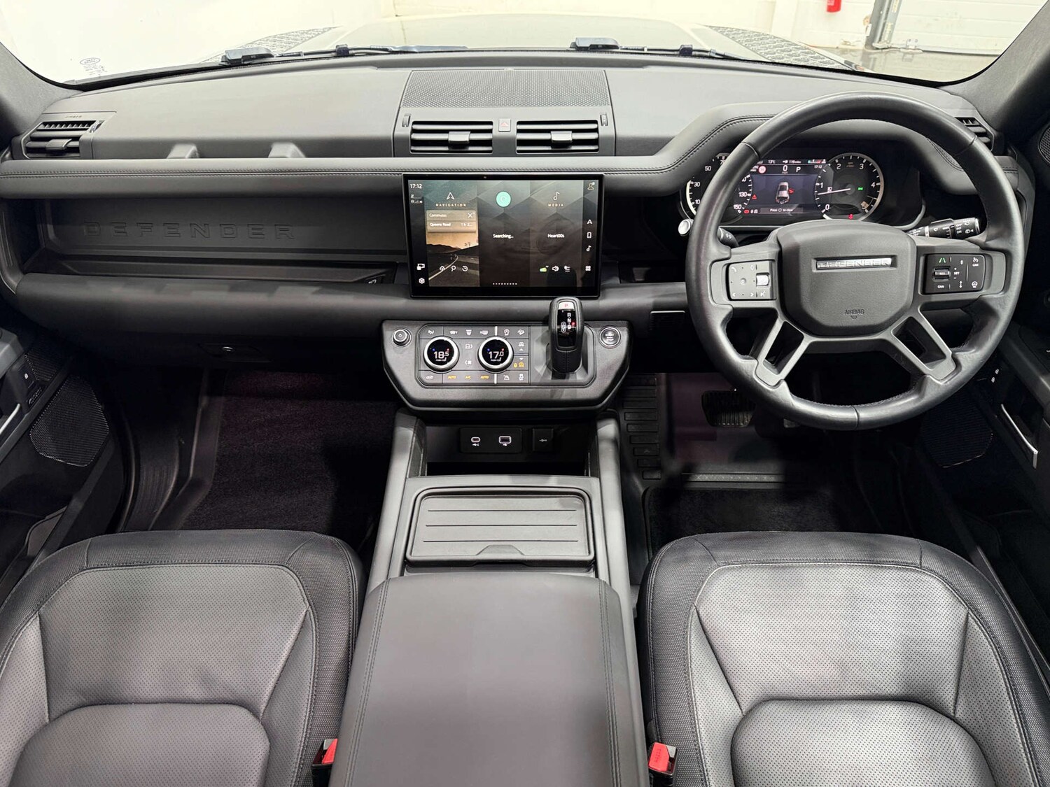 Used Land Rover Defender 2023 for sale - 77920641: Photo 23