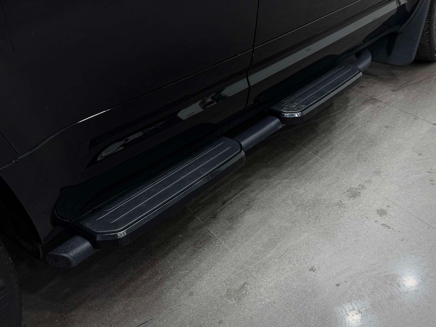 Used Land Rover Defender 2023 for sale - 77920641: Photo 32