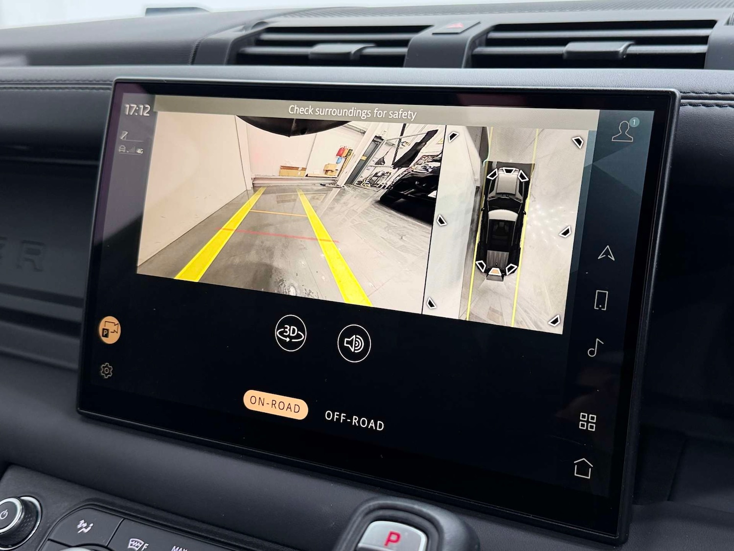 Used Land Rover Defender 2023 for sale - 77920641: Photo 45