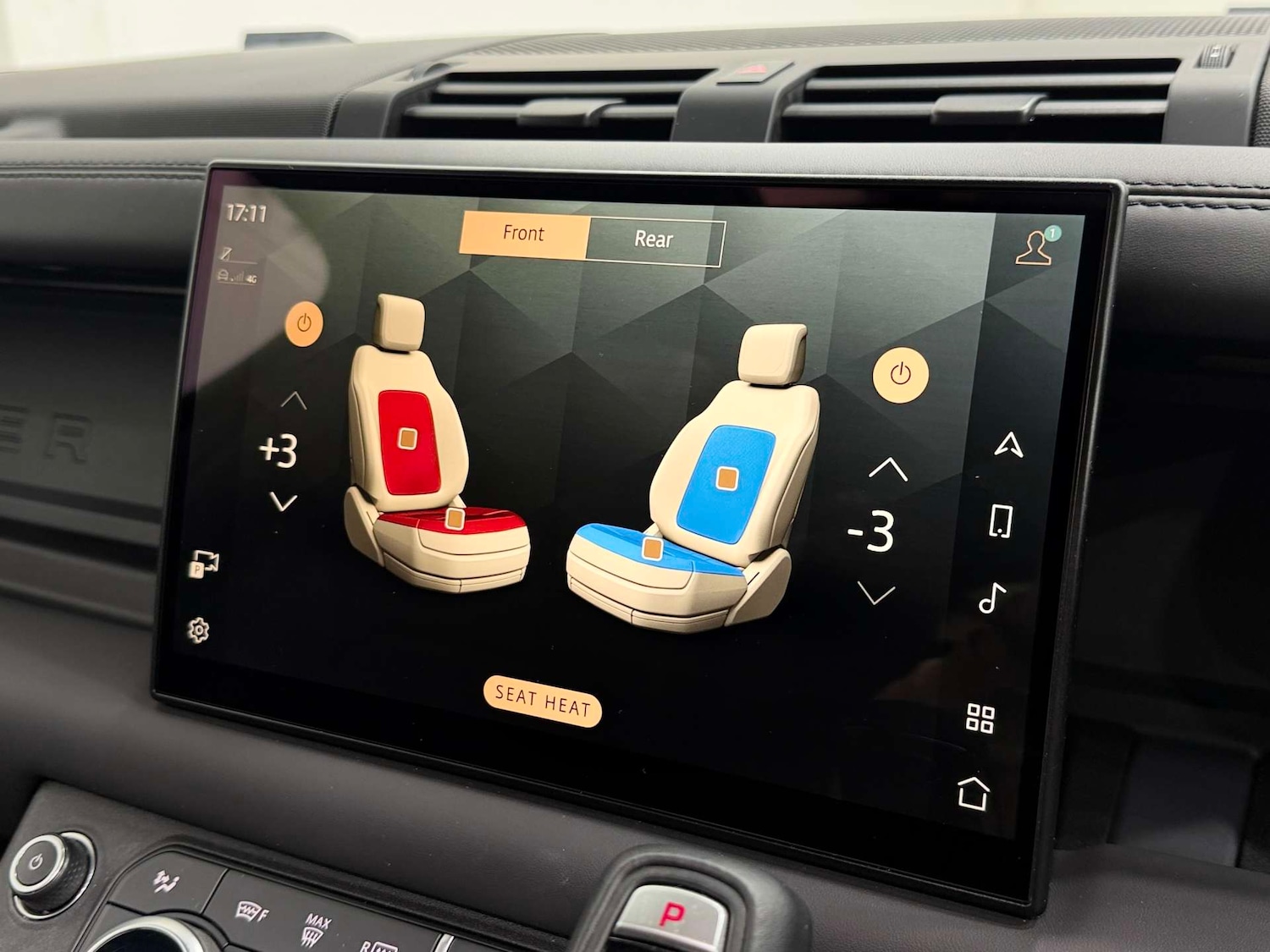 Used Land Rover Defender 2023 for sale - 77920641: Photo 50