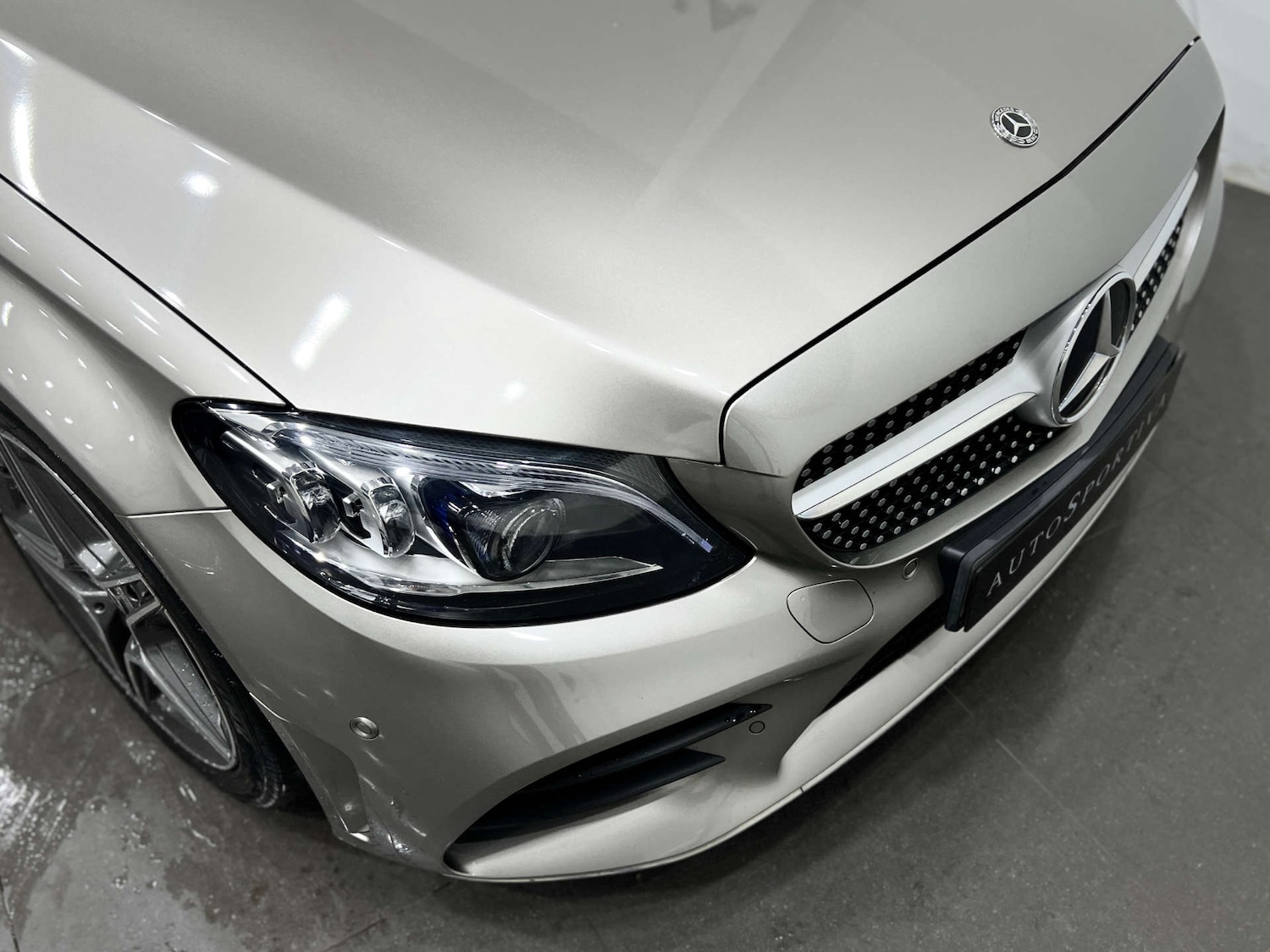 Used Mercedes-Benz C Class 2018 for sale - 76277597: Photo 32