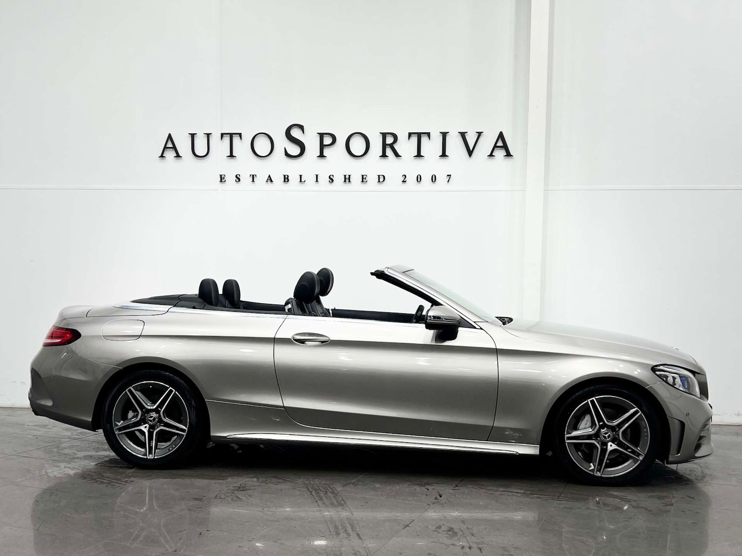 Used Mercedes-Benz C Class 2018 for sale - 76277597: Photo 8