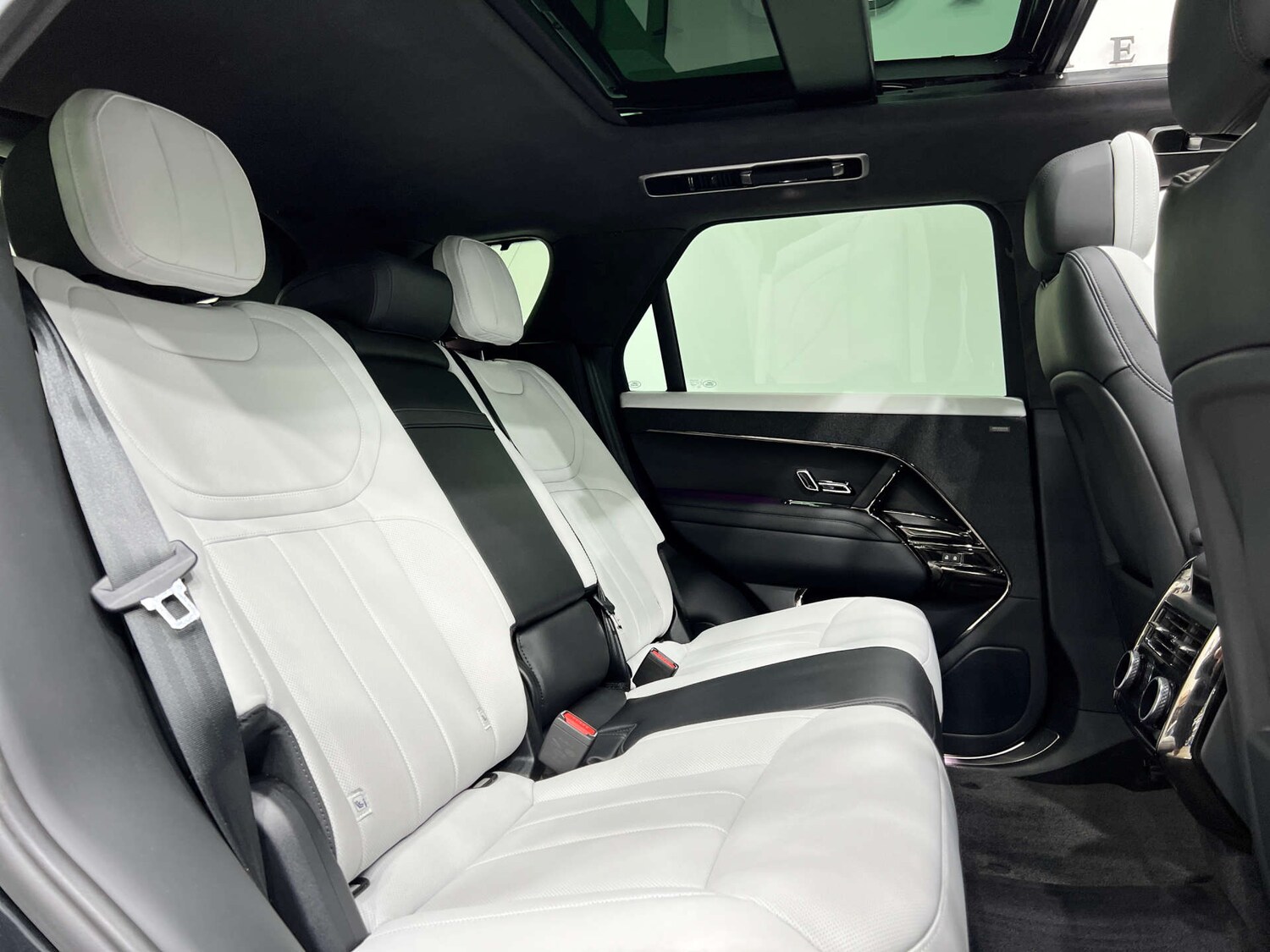 Used Land Rover Range Rover Sport 2023 for sale - 75795147: Photo 15