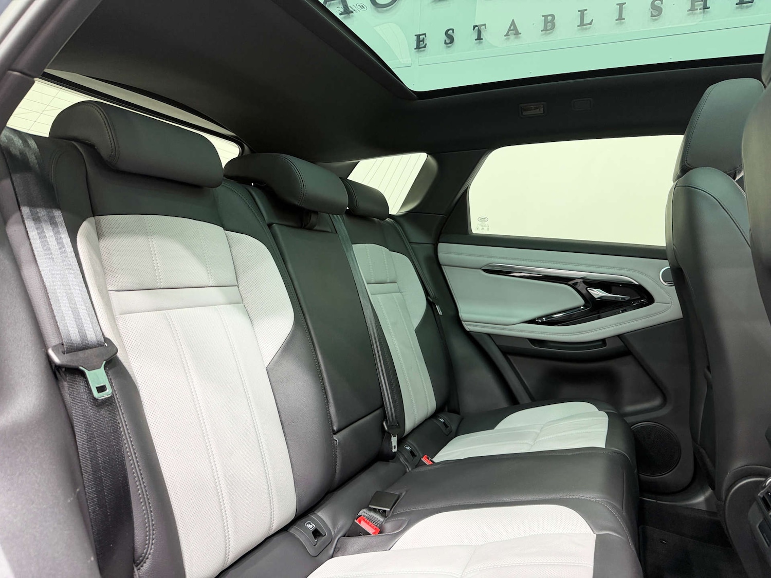 Used Land Rover Range Rover Evoque 2022 for sale - 76462098: Photo 16