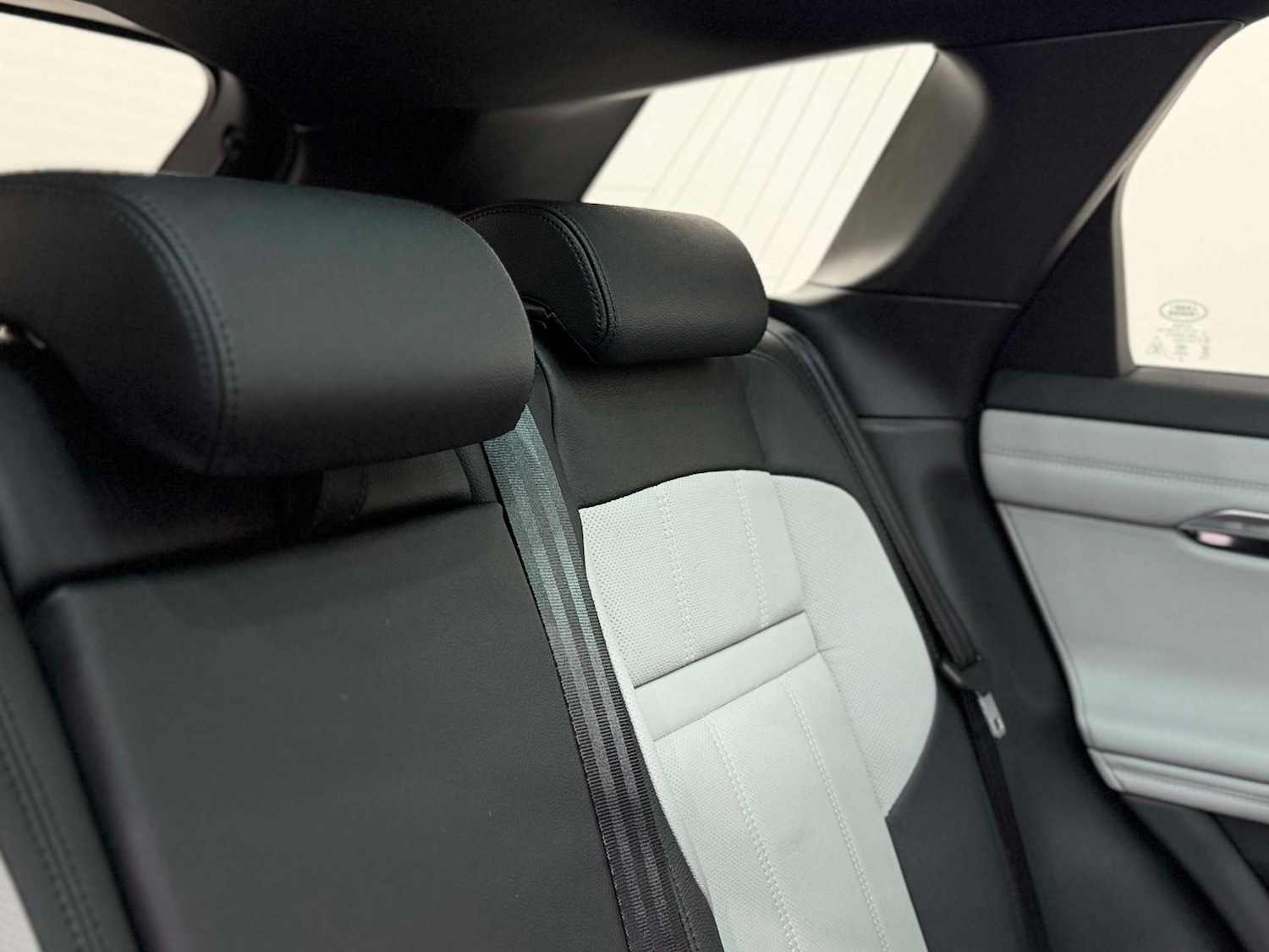 Used Land Rover Range Rover Evoque 2022 for sale - 76462098: Photo 17