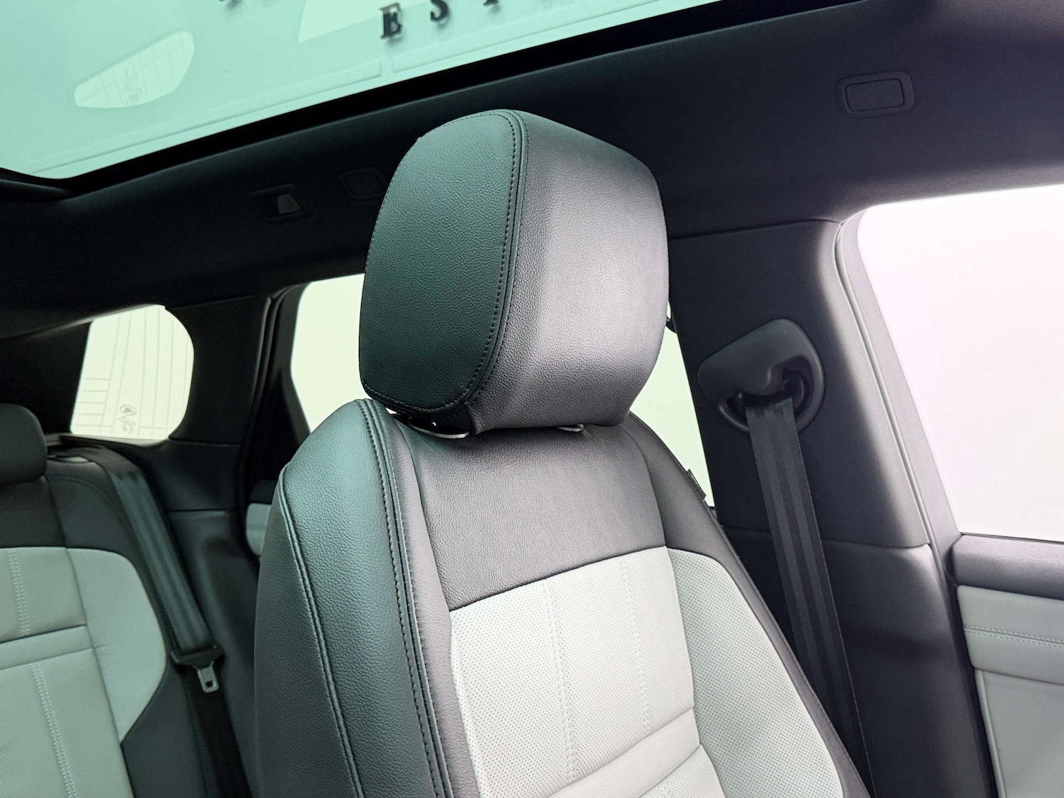 Used Land Rover Range Rover Evoque 2022 for sale - 76462098: Photo 38