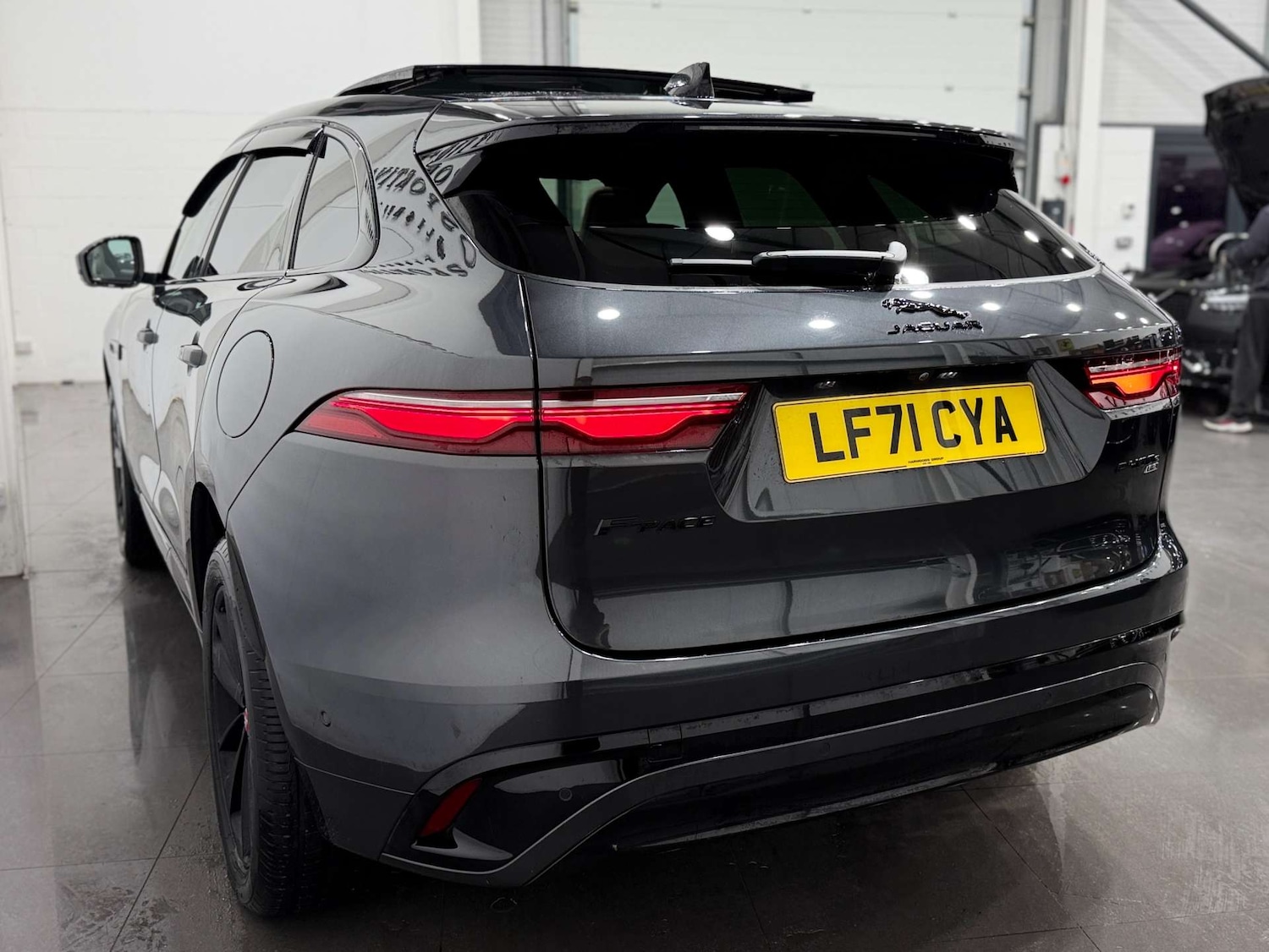 Used Jaguar F-Pace 2021 for sale - 76393377: Photo 10