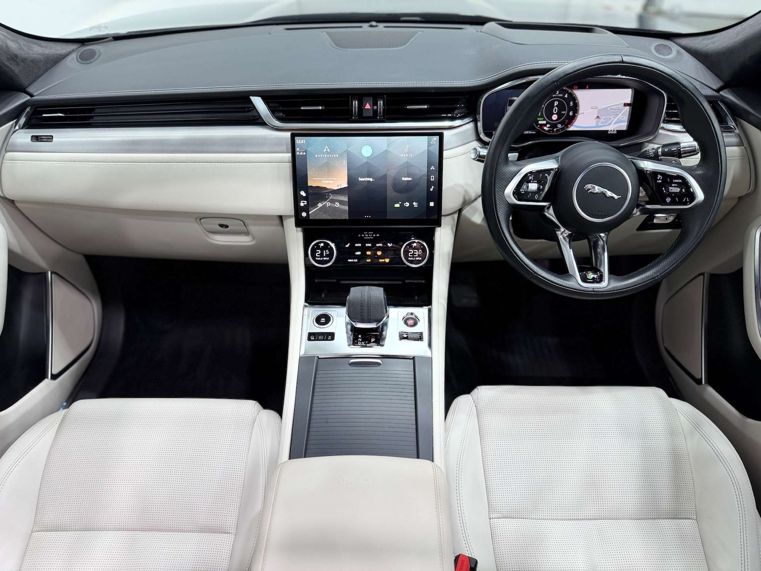 Used Jaguar F-Pace 2021 for sale - 76393377: Photo 21