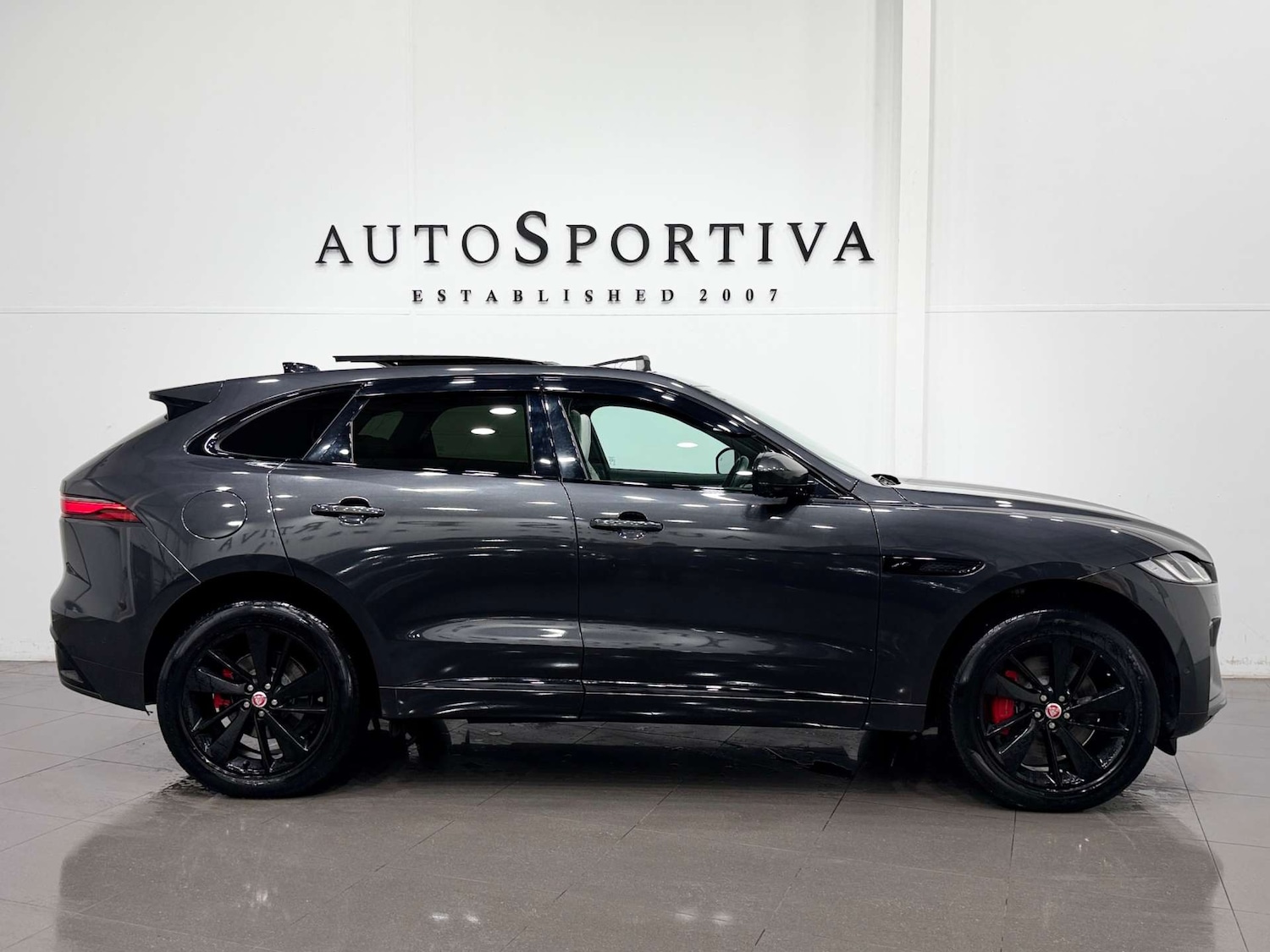 Used Jaguar F-Pace 2021 for sale - 76393377: Photo 6