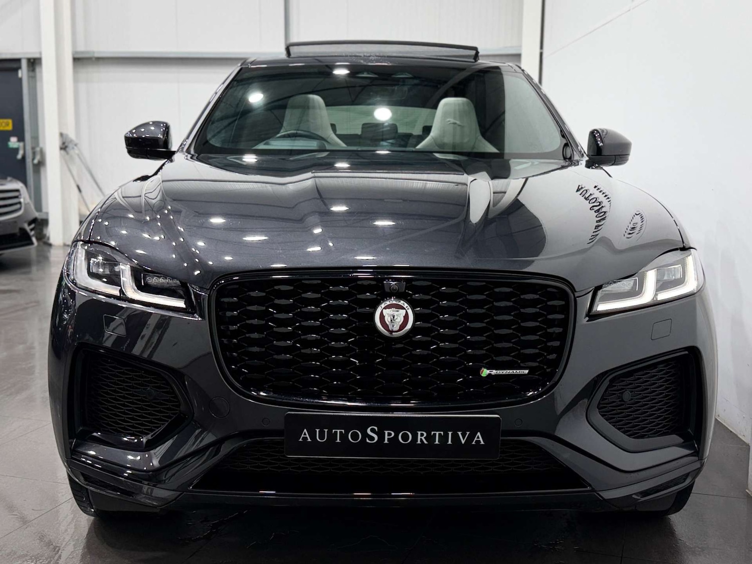 Used Jaguar F-Pace 2021 for sale - 76393377: Photo 8