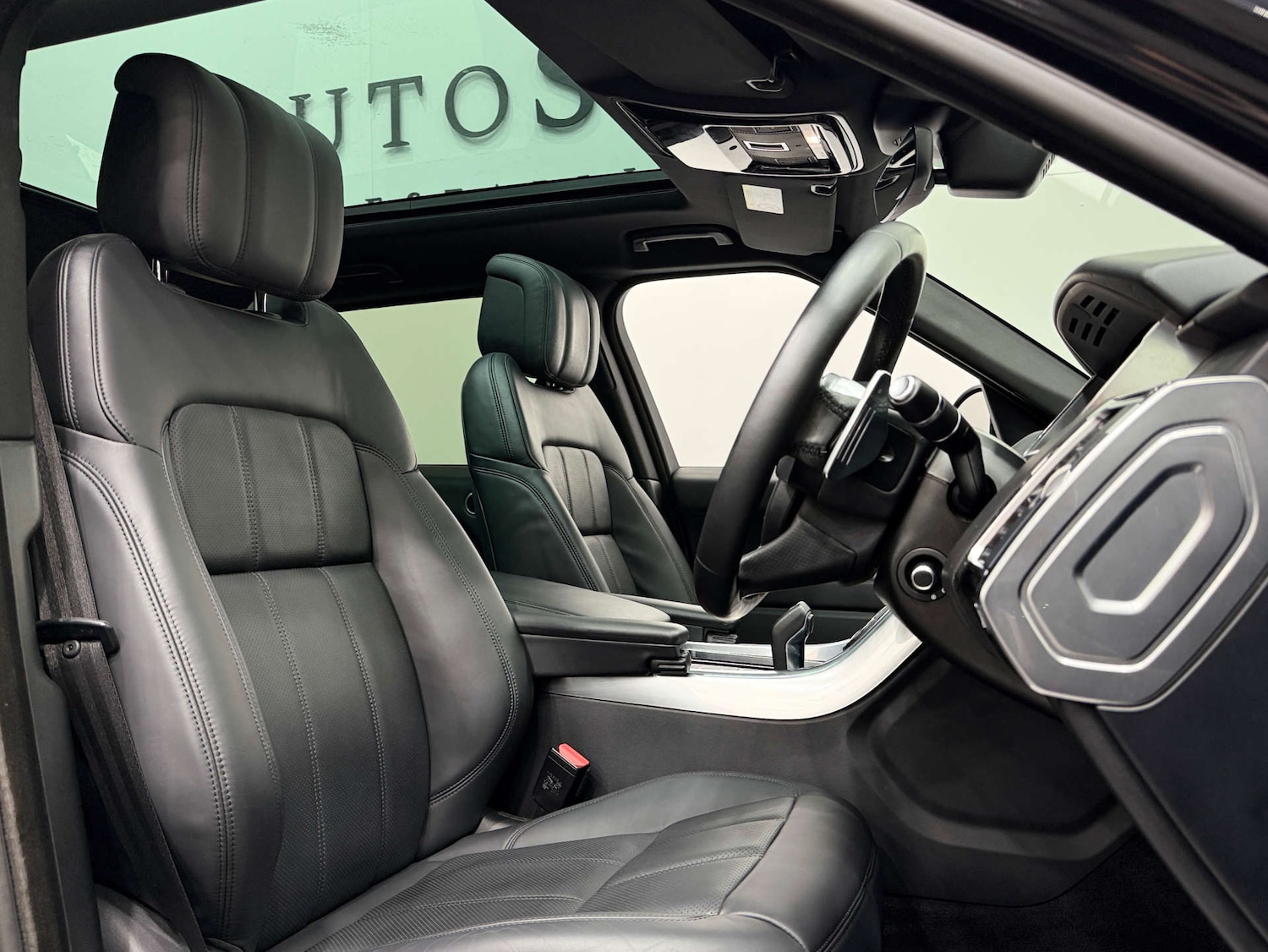 Used Land Rover Range Rover Sport 2022 for sale - 76957017: Photo 2