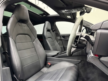 Used Porsche Panamera 2025 for sale - 78370217: Photo