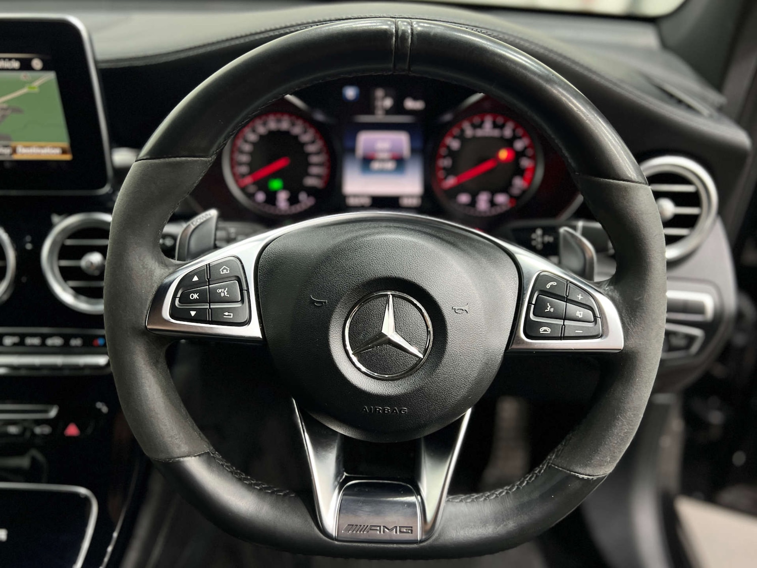 Used Mercedes-Benz GLC 2019 for sale - 76127579: Photo 23