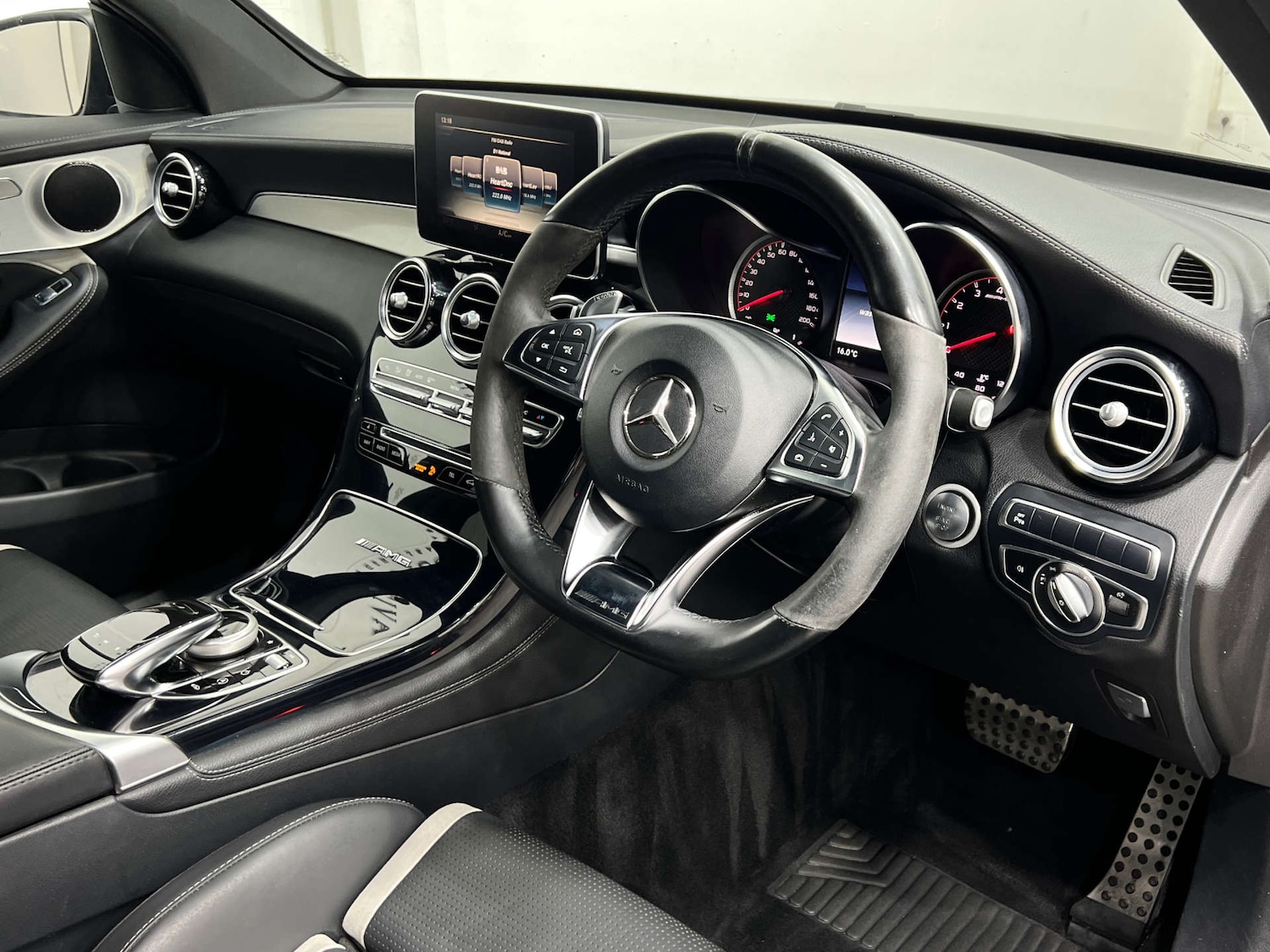 Used Mercedes-Benz GLC 2019 for sale - 76127579: Photo 40