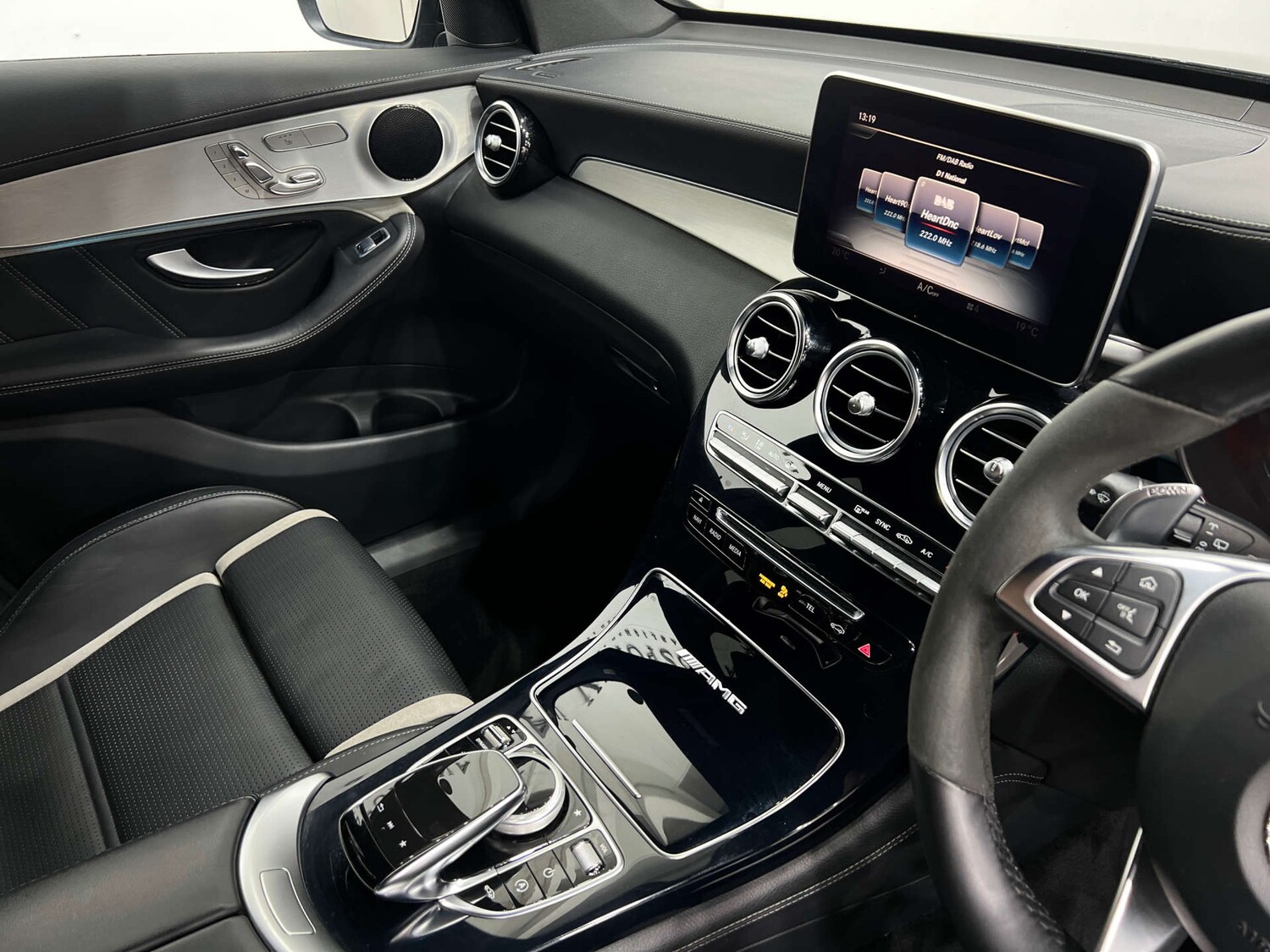 Used Mercedes-Benz GLC 2019 for sale - 76127579: Photo 41