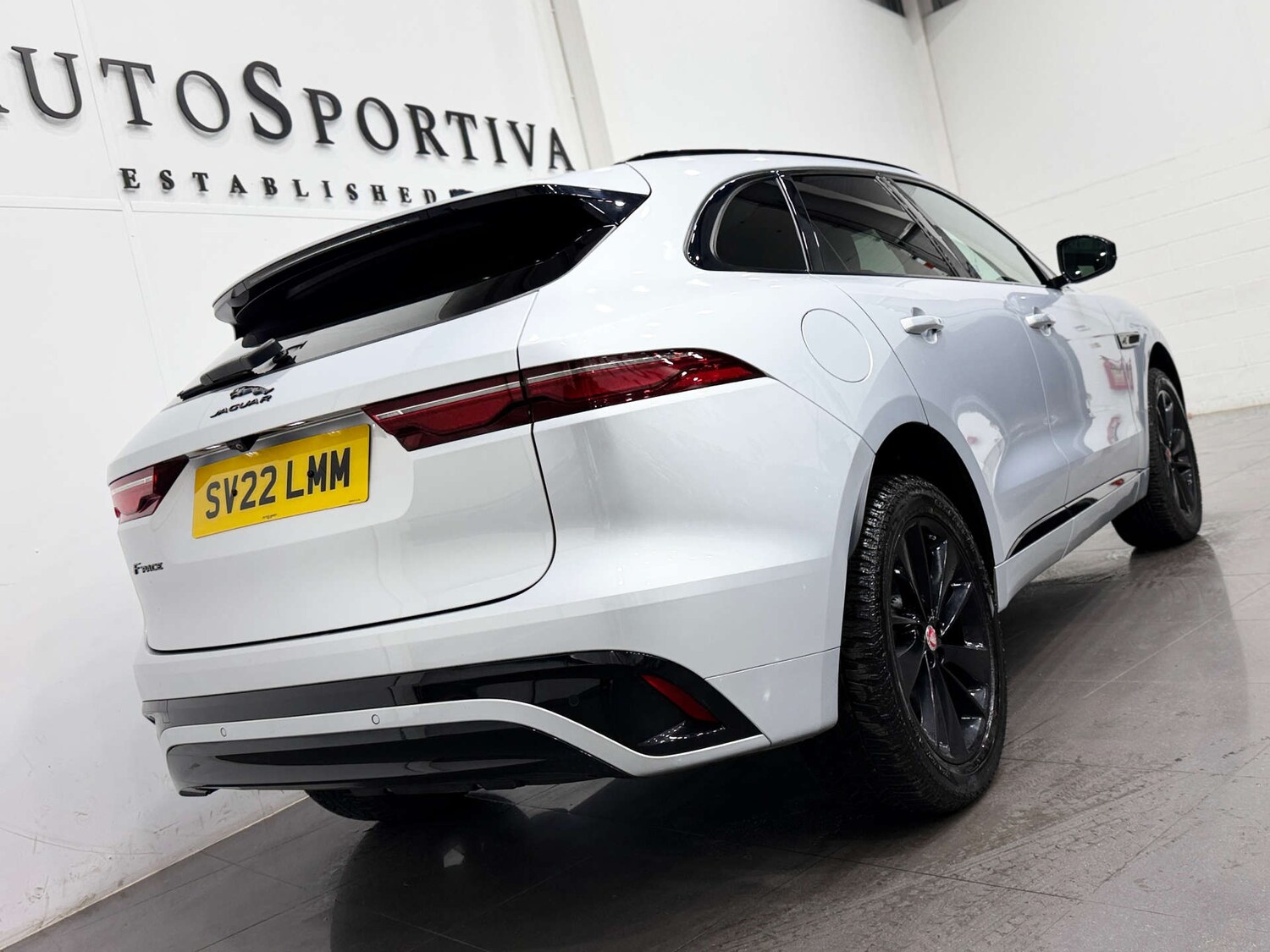 Used Jaguar F-Pace 2022 for sale - 76422525: Photo 26