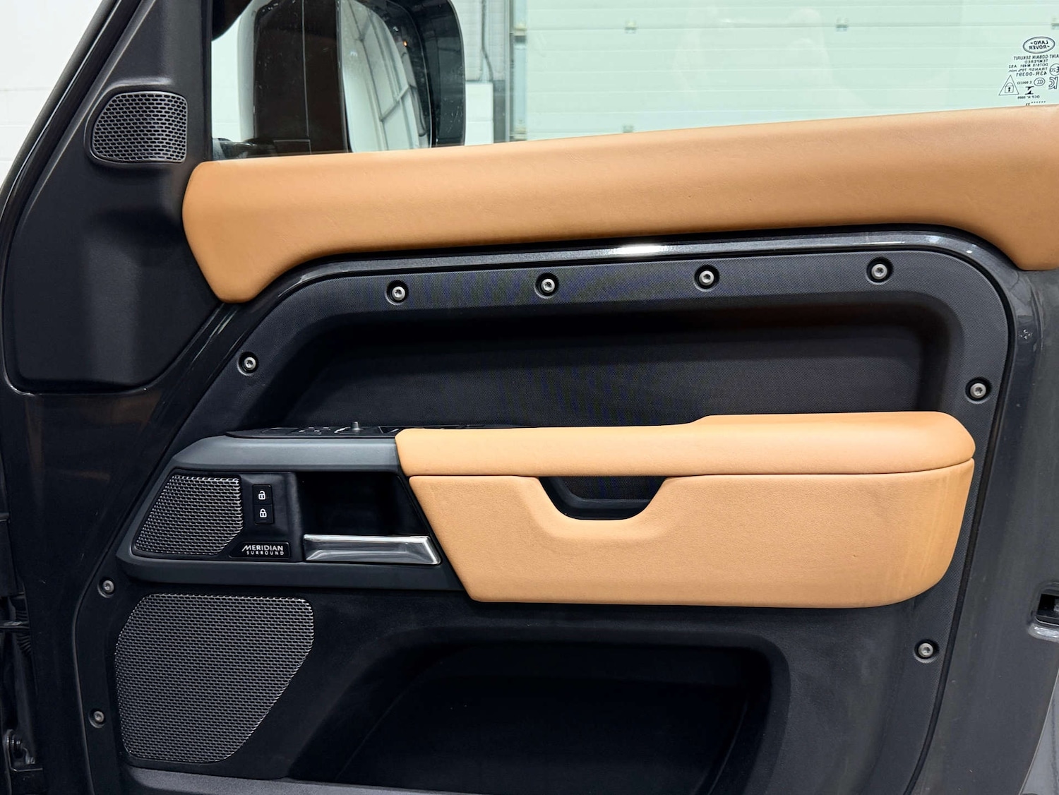 Used Land Rover Defender 2023 for sale - 78062328: Photo 38