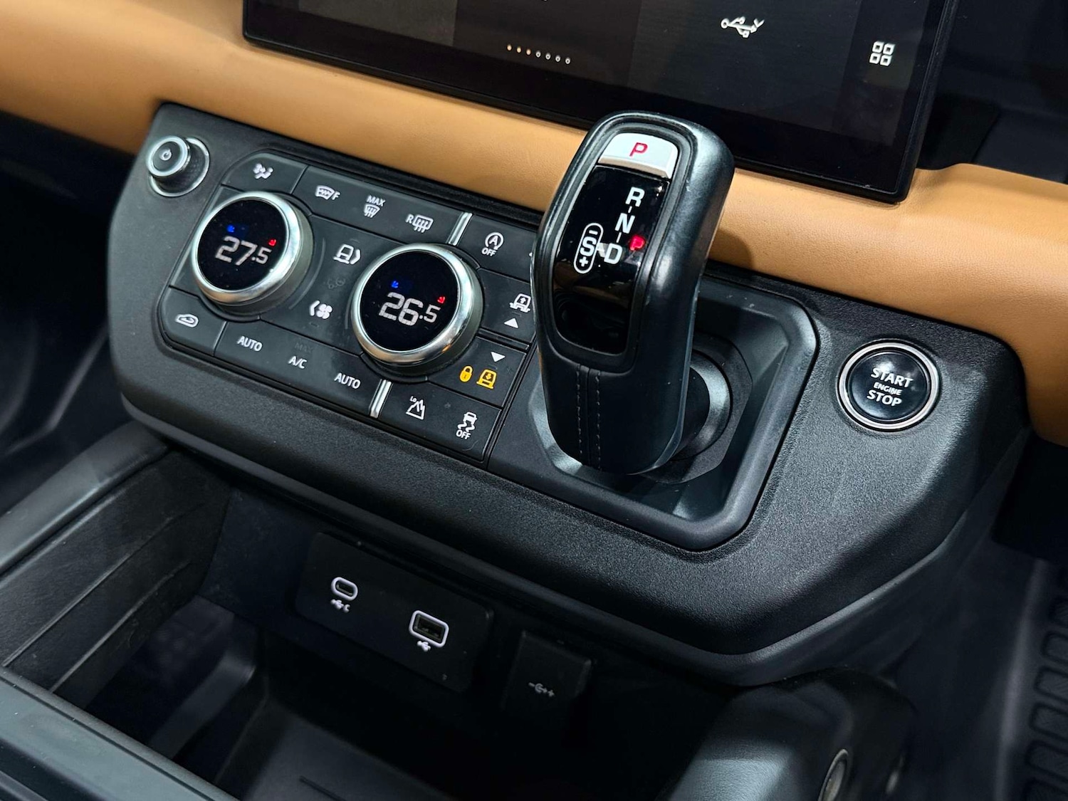 Used Land Rover Defender 2023 for sale - 78062328: Photo 52