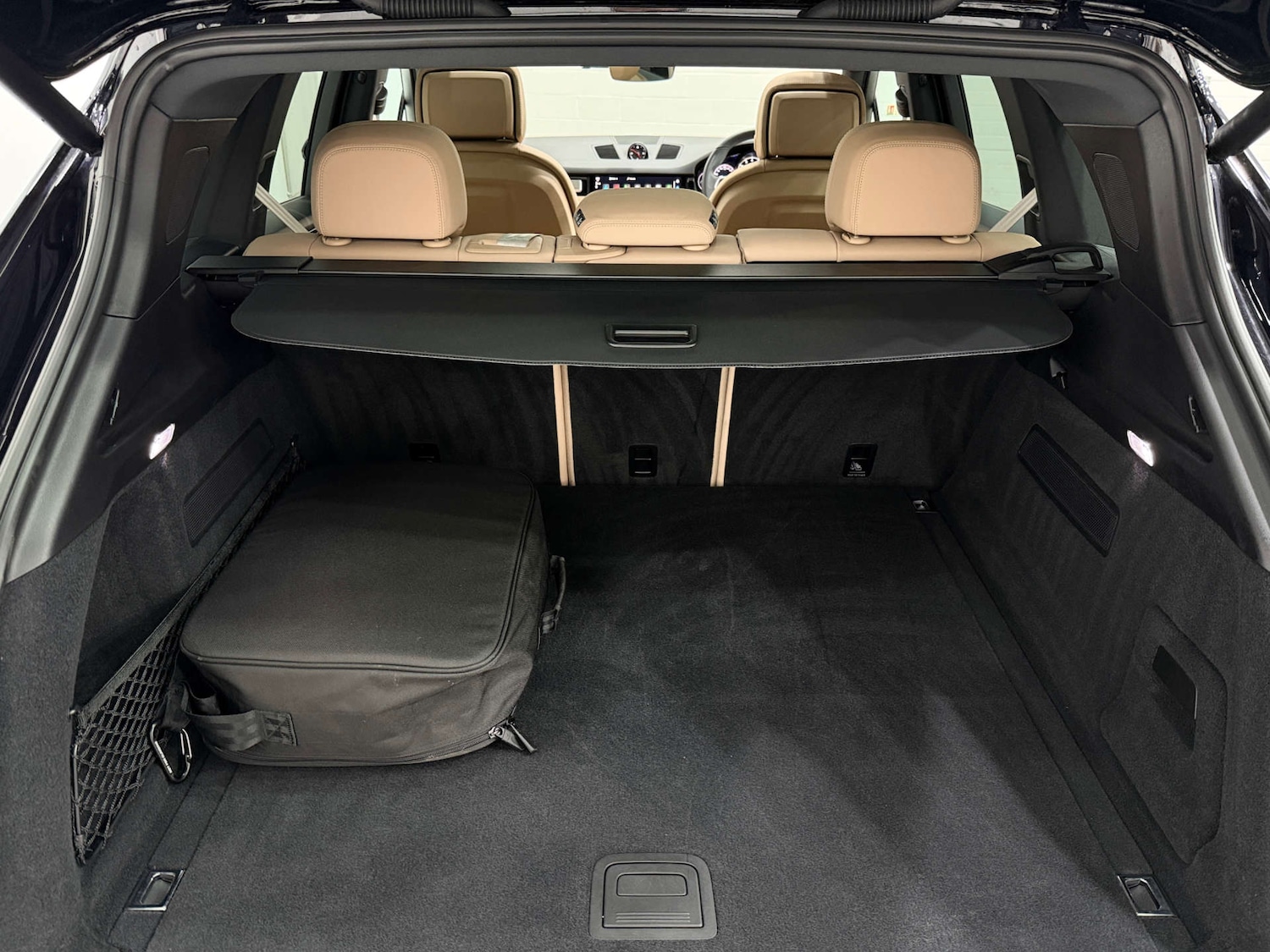 Used Porsche Cayenne 2022 for sale - 76289000: Photo 30