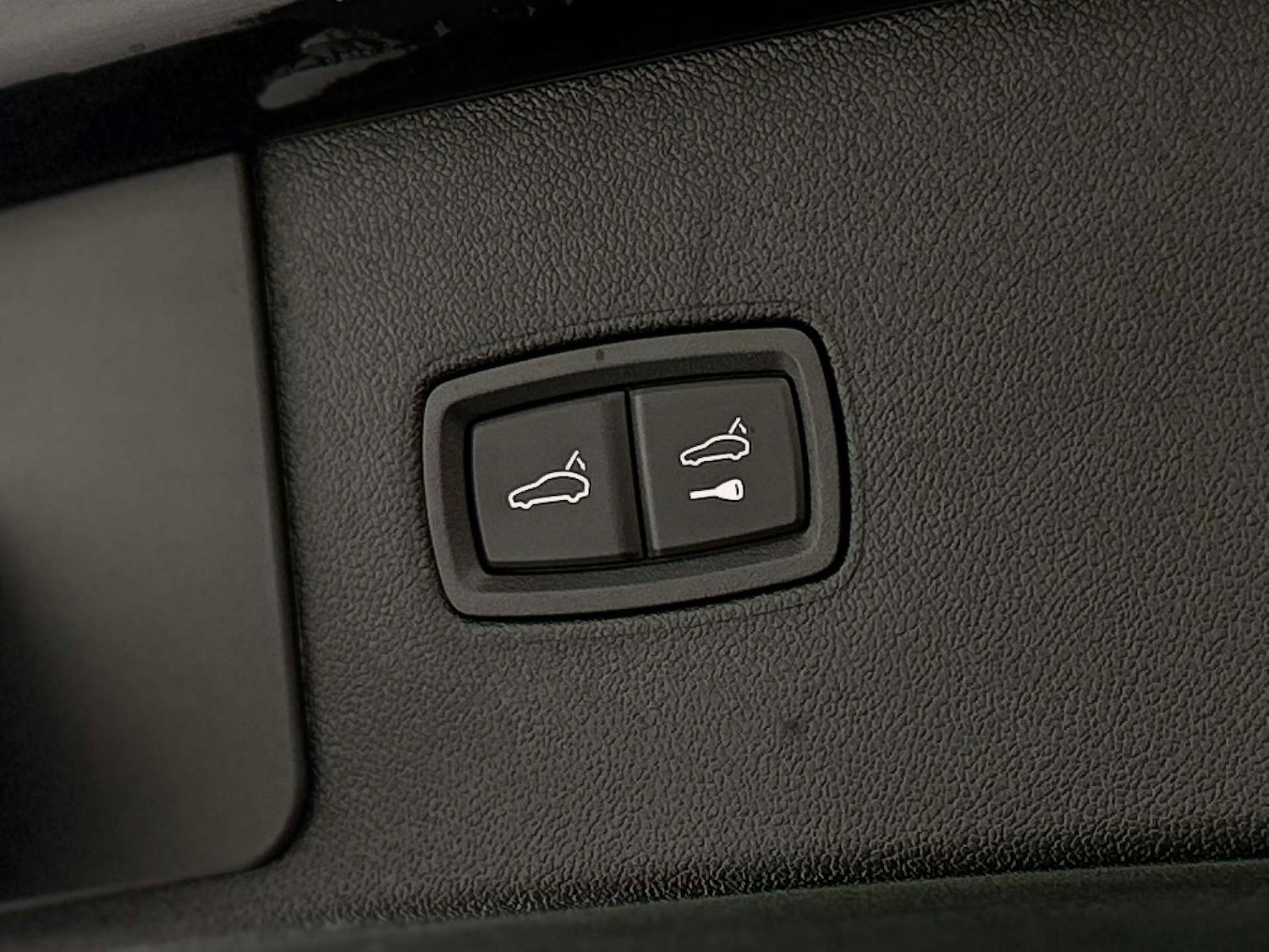 Used Porsche Cayenne 2022 for sale - 76289000: Photo 31