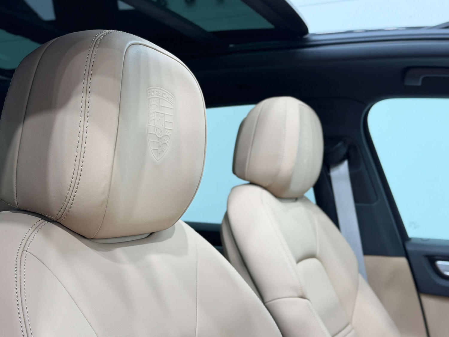 Used Porsche Cayenne 2022 for sale - 76289000: Photo 42