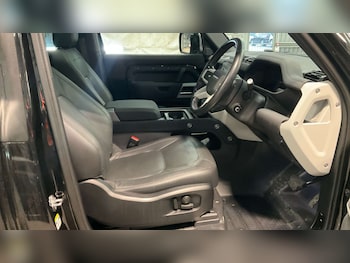 Used Land Rover Defender 2022 for sale - 77285507: Photo