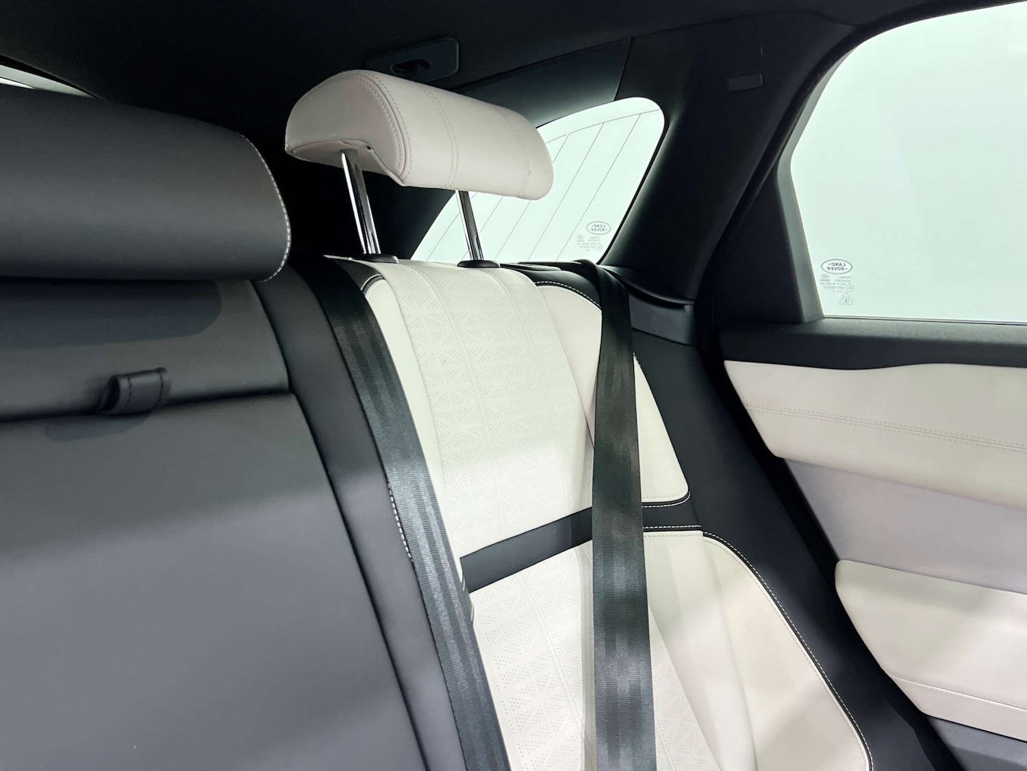 Used Land Rover Range Rover Velar 2021 for sale - 76600867: Photo 16