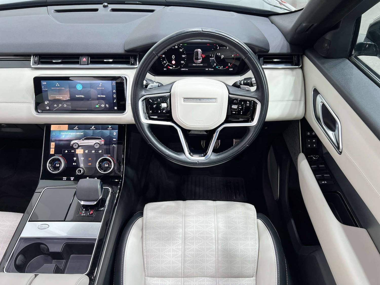 Used Land Rover Range Rover Velar 2021 for sale - 76600867: Photo 22