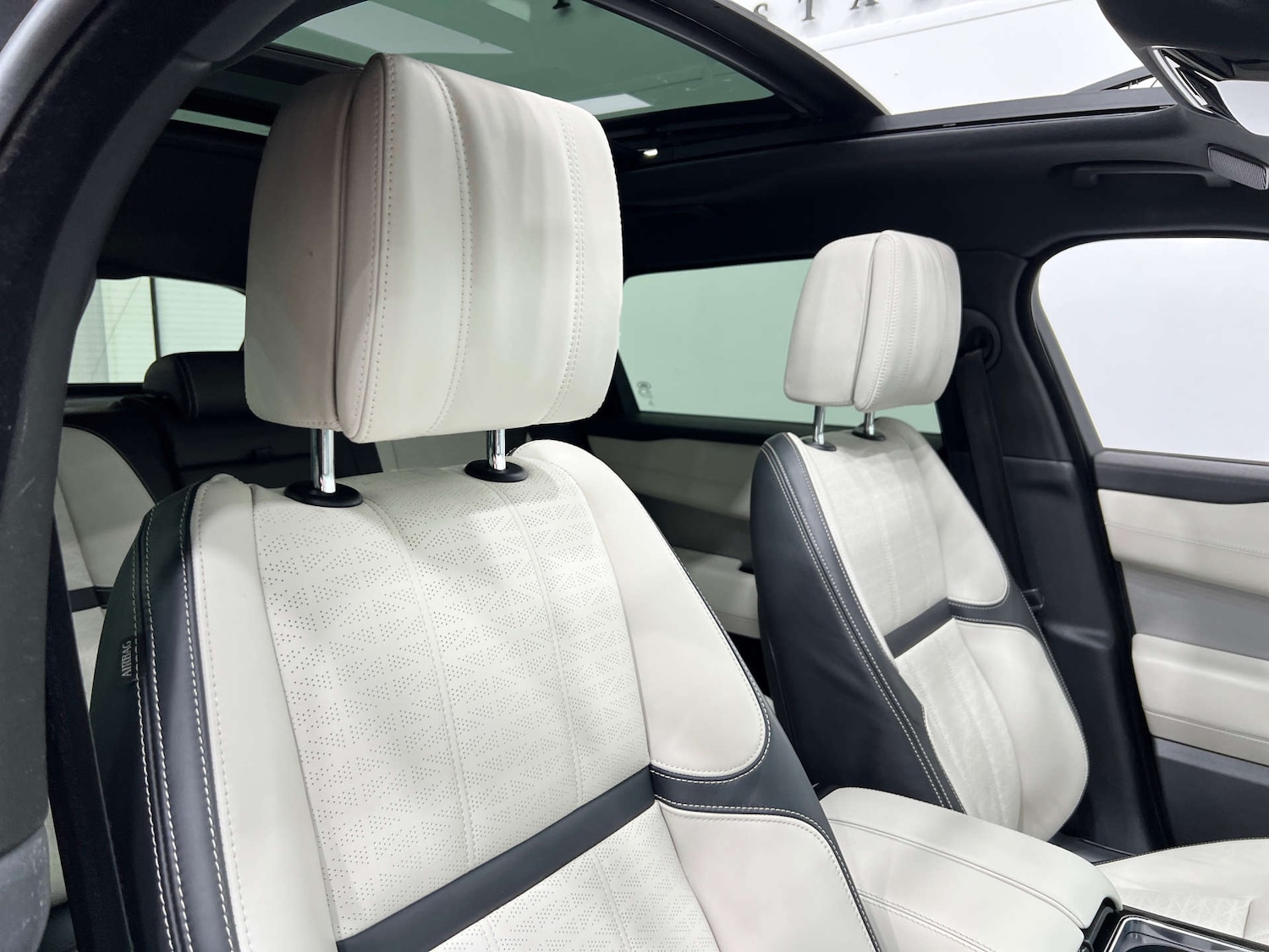 Used Land Rover Range Rover Velar 2021 for sale - 76600867: Photo 33