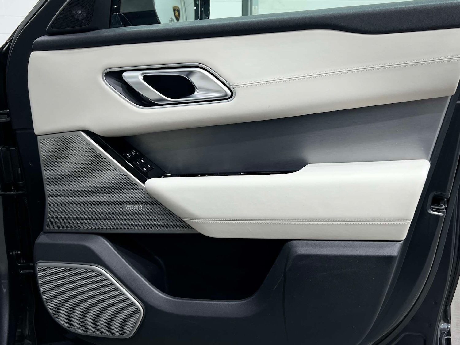 Used Land Rover Range Rover Velar 2021 for sale - 76600867: Photo 36