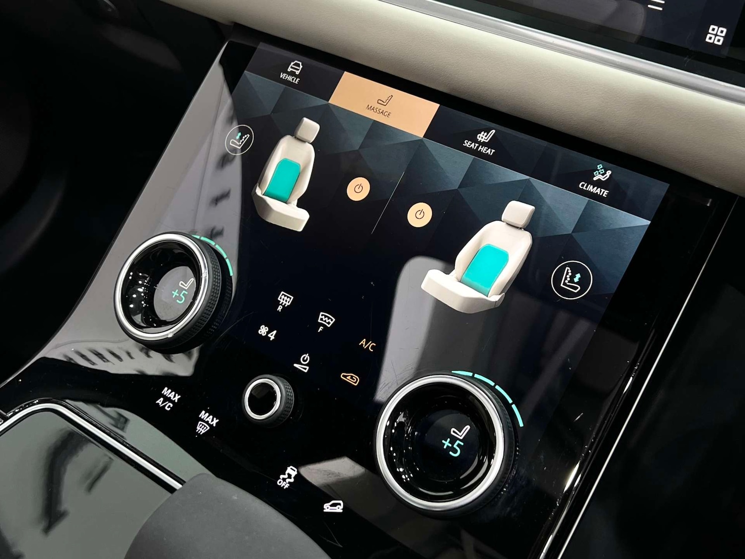 Used Land Rover Range Rover Velar 2021 for sale - 76600867: Photo 50