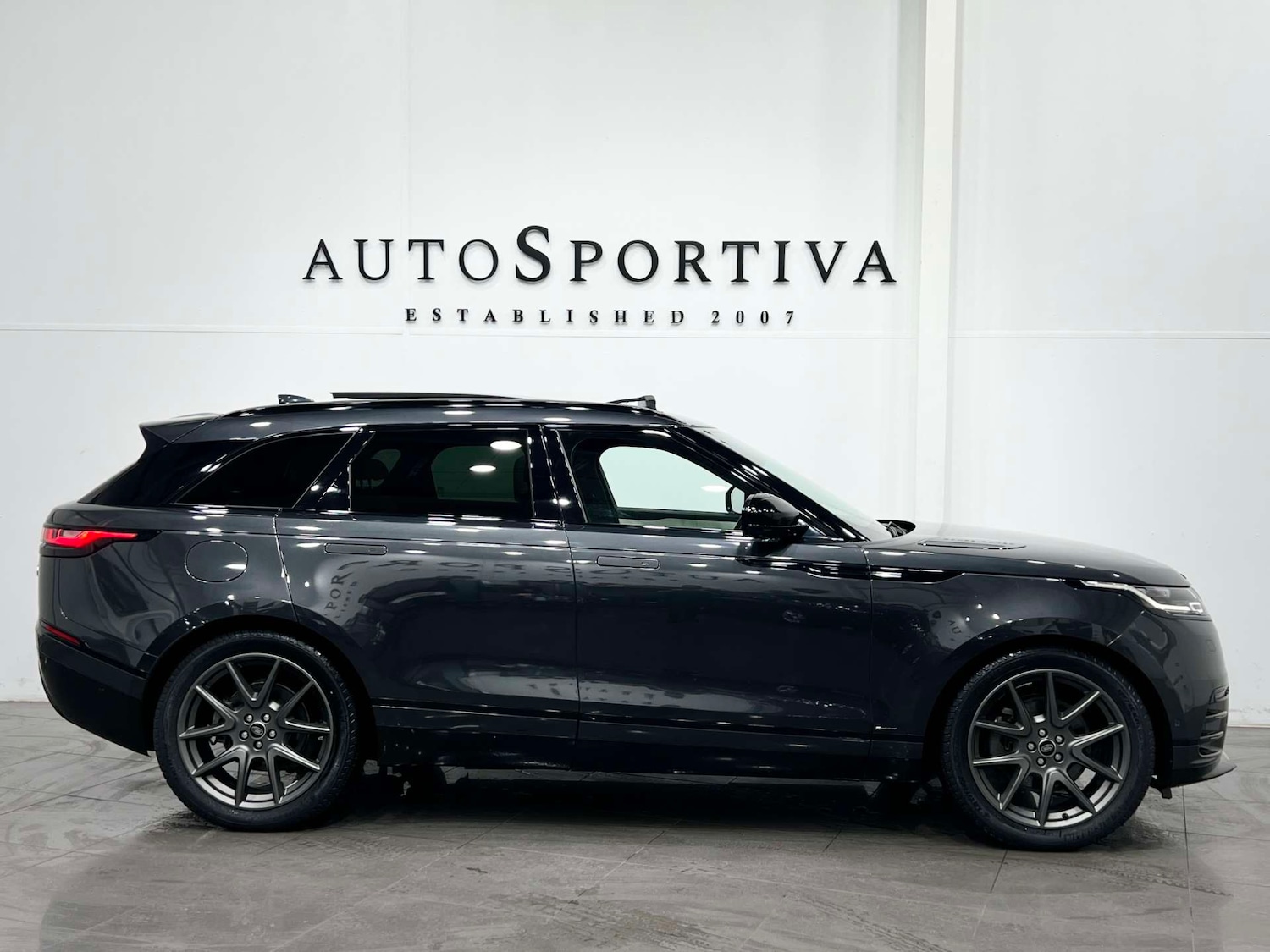 Used Land Rover Range Rover Velar 2021 for sale - 76600867: Photo 6