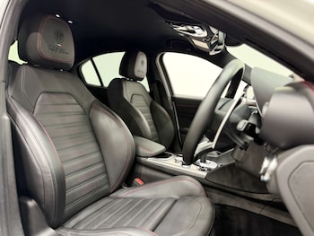 Used Alfa Romeo Giulia 2024 for sale - 79346181: Photo