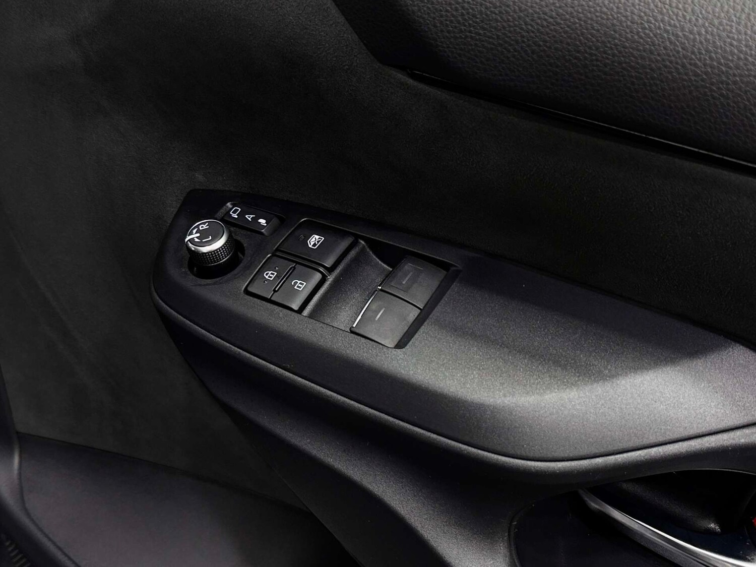 Used Toyota Yaris 2022 for sale - 77535142: Photo 35