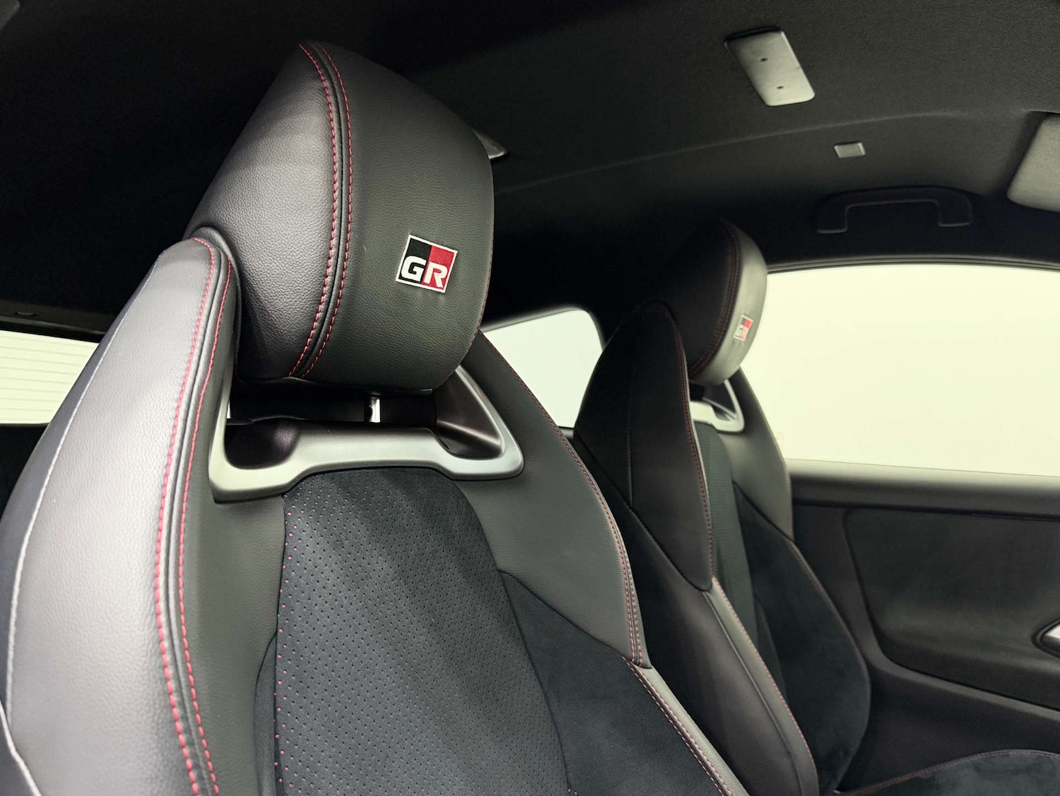 Used Toyota Yaris 2022 for sale - 77535142: Photo 38